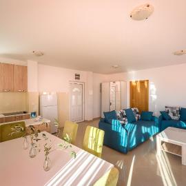 Becici Summer Apartments, hotel in Bečići