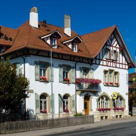 Gasthof Drei Eidgenossen, khách sạn ở Bösingen