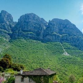 Hotel Kaiti, ξενοδοχείο στο Πάπιγκο