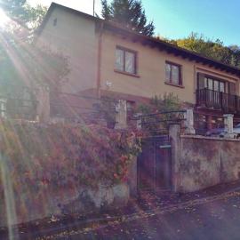Chambres d'hôtes et Gîte chez Martine, hotelli kohteessa Barr