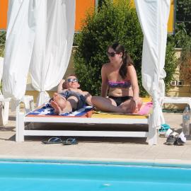 Kavos Central Gardens, hotel em Kavos