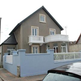 Les vagues, villa avec garage, hotel in Wimereux