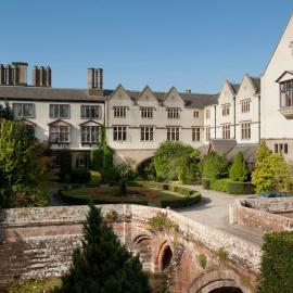 Coombe Abbey Hotel, готель у місті Ковентрі