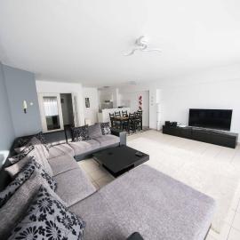 Renovated Apartment in Antwerp city center – hotel w Antwerpii