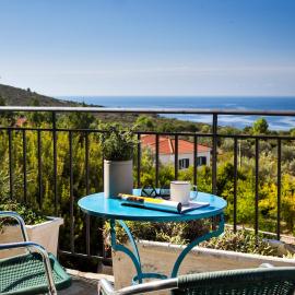 Maria's Garden Apartments, hotel i Lassi