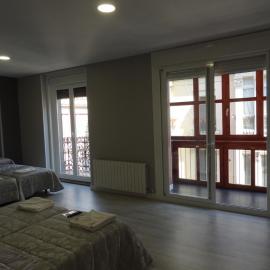 Pensión La Bilbaina - Albergue Logroño, hotel en Logroño