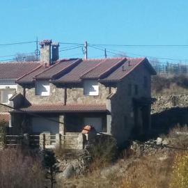 La Puente 9 de Gredos, hotel in Hoyos del Espino