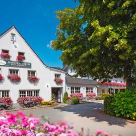 Haus Dumicketal, hotell sihtkohas Drolshagen