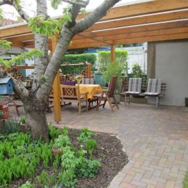 fambiwo - Ferienhaus in guter Lage, hotell i Dresden