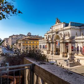 Hotel Giolli Nazionale, khách sạn ở Roma