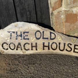 The Old Coach House, hotel in Iddesleigh