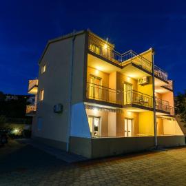 Apartments Neve, khách sạn ở Marina
