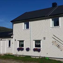 Utsikten Feriehus i Bakkeby，Bakkeby的飯店