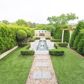 S T U D I O 22 Garden Serenity & Coastal Charm