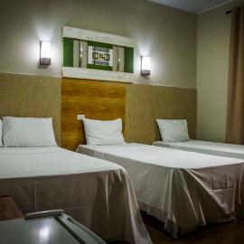 Barbara's Hotel, hotel in Junqueirópolis