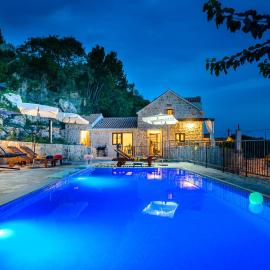 Villa Stone-Exceptional private Estate, hotel u gradu Mlini