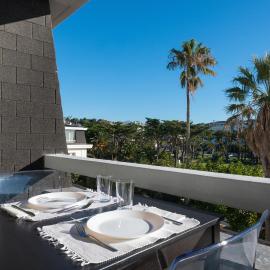 Cascais-Estoril BEACHFRONT Apartments, hotel a Estoril