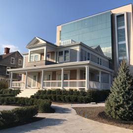 The Preston House and Hotel, hotel u gradu 'Riverhead'