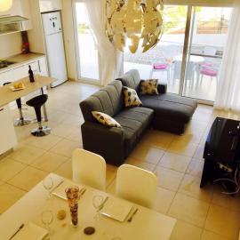 VILLA 16L، فندق في Gastria
