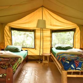 Red Rocks Base Camp, hotel a Nyakinama