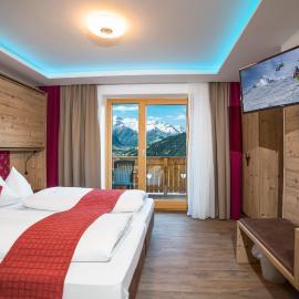 Pension Patricia - Summercard included May 15 until End of October, hotelli kohteessa Kaprun