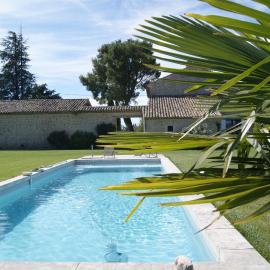 Gîtes dans Mas en pierres, hotel a Robion en Luberon