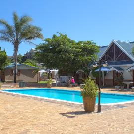 Oceans Hotel & Self Catering, hotel in Mosselbaai
