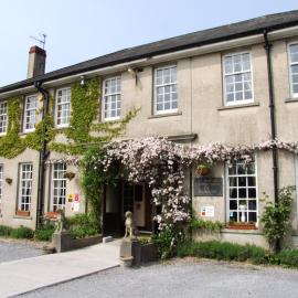 Ty Newydd Country Hotel, hotel en Hirwaun