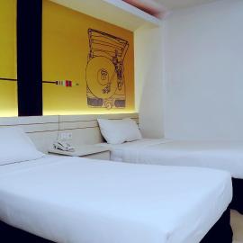 Front One Inn Sidoarjo