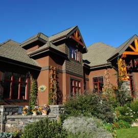 Viesnīca Buffaloberry Bed & Breakfast pilsētā Banfa