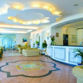 Hotel Club Sabbiadoro, отель в городе Баттипалья