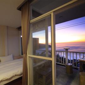 Sky lounge B&B, Hotel in Zhushan