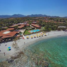 Hotel L'Esagono: San Teodoro şehrinde bir otel