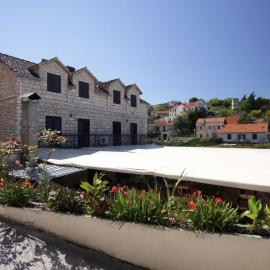 Guest House Nevena, hotel di Splitska