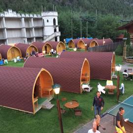 Inn-side ADVENTURE CABINS, ξενοδοχείο σε Haiming