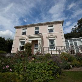 Sunny Bank Guest House, hotel di Hythe