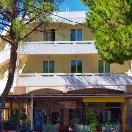 Fantasia Hotel Apartments, hôtel à Kos