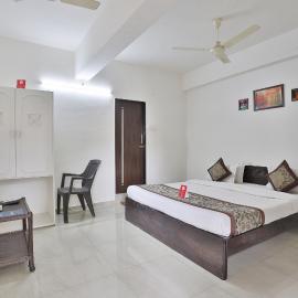 Nova Hotel Star Palace, hotel a Rajkot