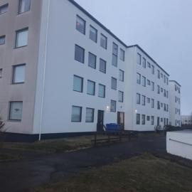 Room in shared apartment - in Hafnarfjordur