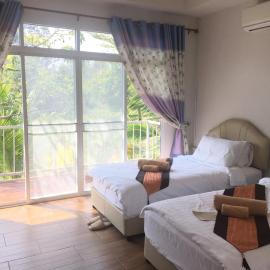 The Creek Villa, hotel u gradu Ban Huai Som
