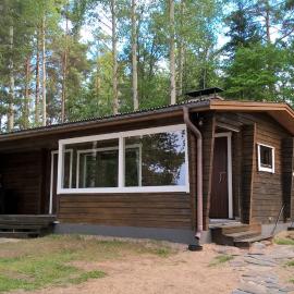Mertala Raijan Aitta, Hotel in Kalmo