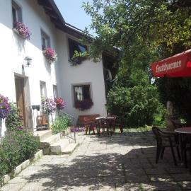 Gästehaus Grünberger, хотел в Hutthurm