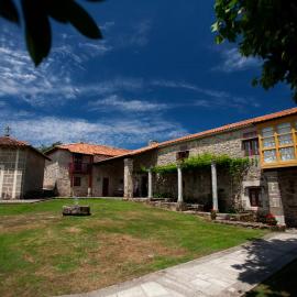 Rectoral de Castillon, Hotel in Pantón