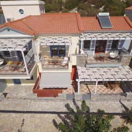 Enalion Studios, hotel a Koumeika