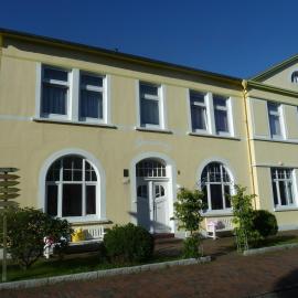 Haus Strandburg – hotel w mieście Wangerooge