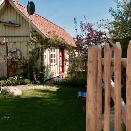 Kleines Haus am Hafen - ruhig und grün am Ortsrand, hotel a Prerow