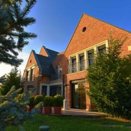 Lacul Verde Resort, hotel in Ploieşti