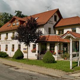 Landhotel am Fuchsbach, hotell i Berga