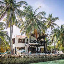 Cabana SalSiPuedes, hotel a Tintipan Island