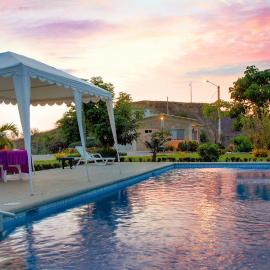 Saint Patricks Lodge, hotel v destinaci Santa Elena
